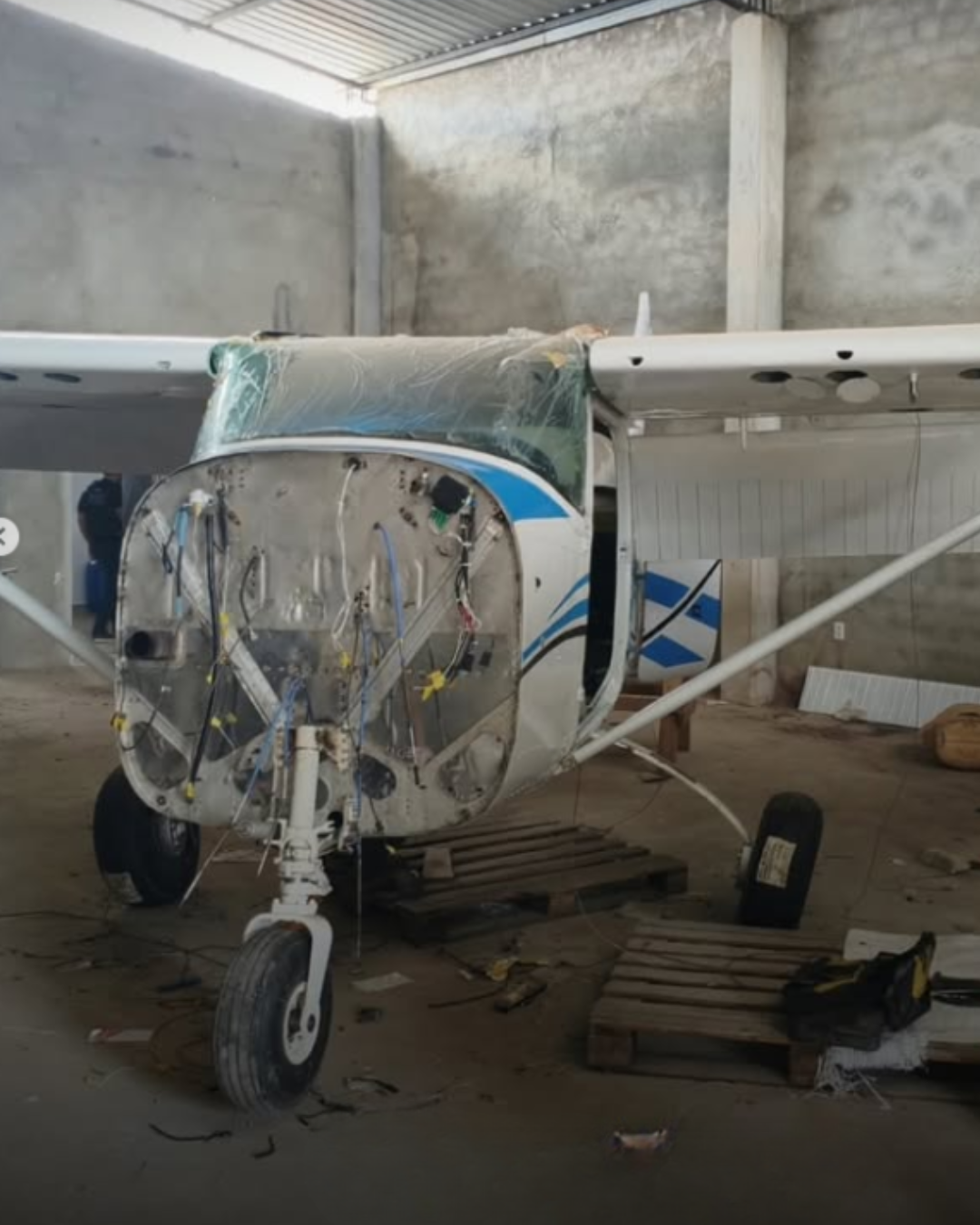 Polícia apreende avião e equipamentos para garimpo durante investigação de homicídio em Roraima